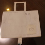 ご自宅作品其の①。ご自宅での工作作品を見せて頂きました。色々な機能のあるページを作り、一冊のノートに纏められたアイディア万歳の作品です!細かいところまでの造り込みに驚きました。